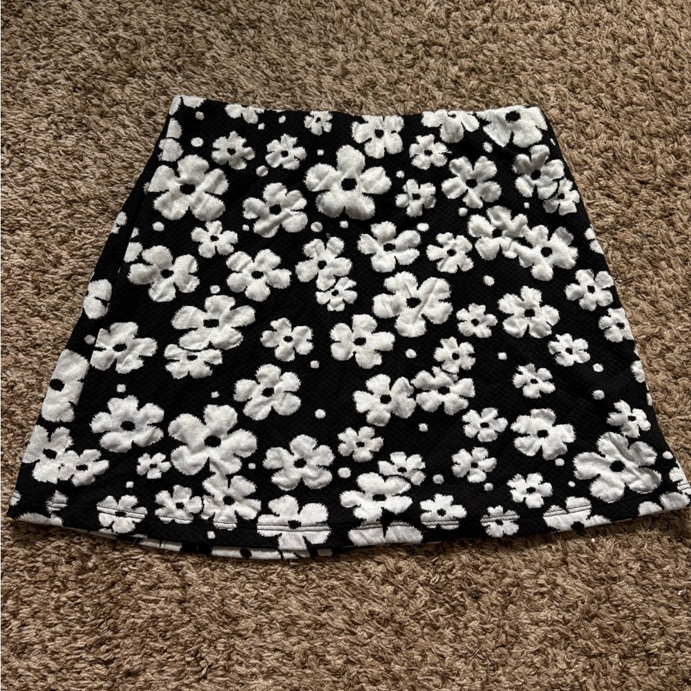 Urban Outfitters Black and White Floral Mini Skirt